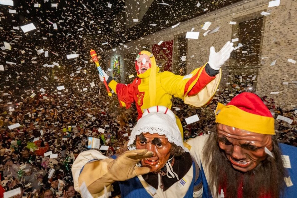 Die Fasnacht in Luzern dauert vom 12. Februar bis zum 17. Februar 2026.