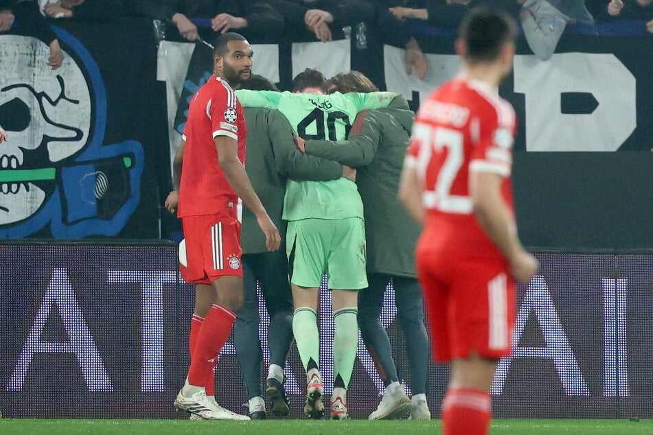 Auch Jonas Urbig (22, M.) musste wegen einer Verletzung vorzeitig vom Platz.