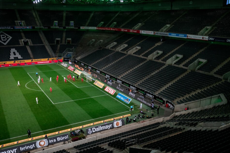 Bundesliga, Borussia Mönchengladbach - 1. FC Köln, 21. Spieltag im Borussia-Park. Das Spiel findet wegen des Coronavirus ohne Zuschauer als Geisterspiel statt.