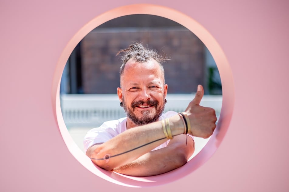 Marcus Bauerfeind (43), Leiter der Kreativachse, freut sich über die Landmarken.