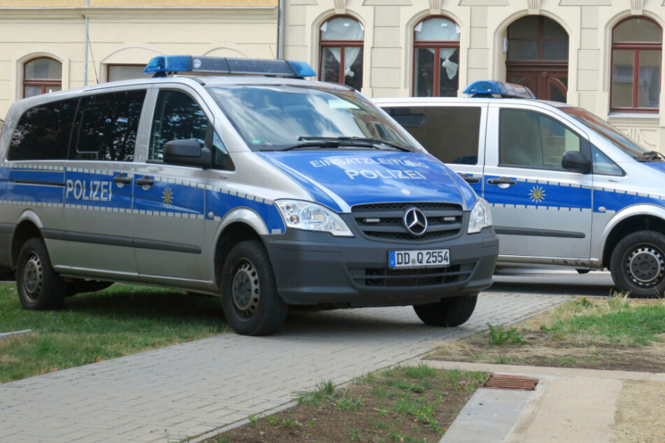 Bei dem Einsatz wurden auch die Polizisten angegriffen. (Symbolbild)
