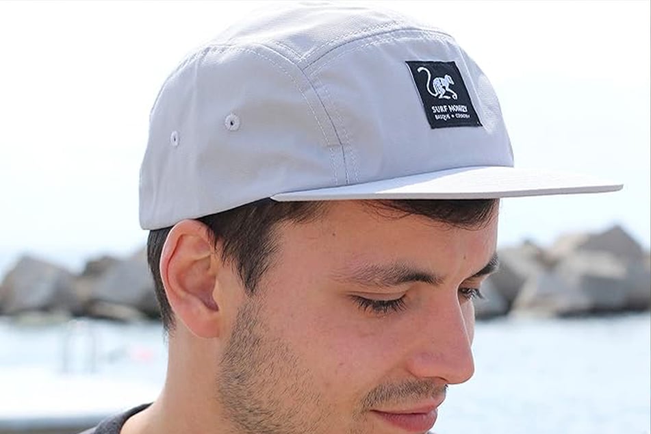 Caps mit Stil: So tragt Ihr sie im Büro und am Strand