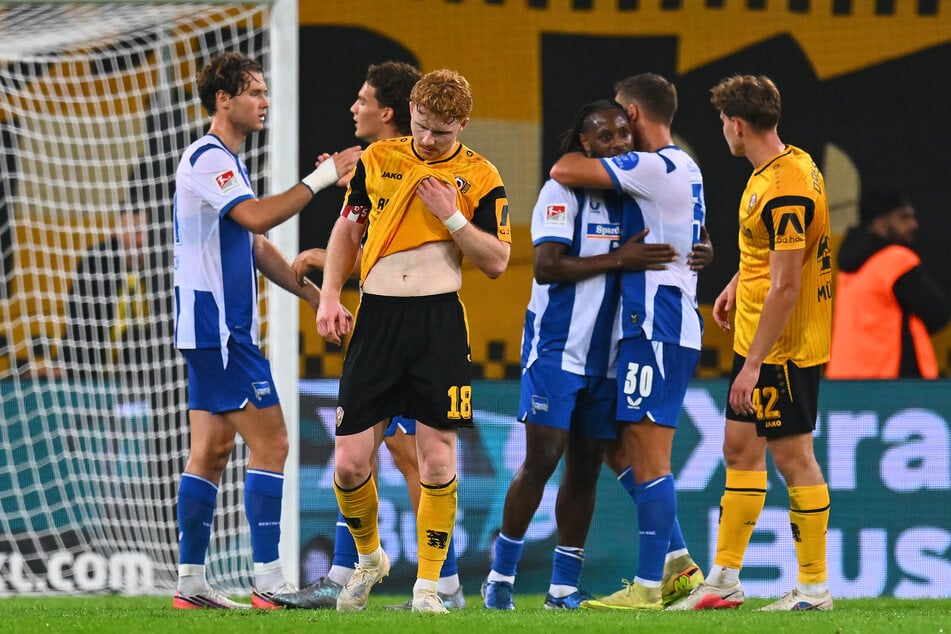 Hängende Köpfe bei Dynamo: Trotz großem Kampf gehen die Dresdner als Vorletzter in die lange Länderspielpause.