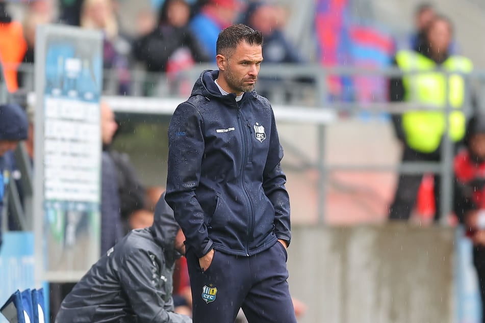 War von seinem Team nicht begeistert: CFC-Trainer Benjamin Duda (37).