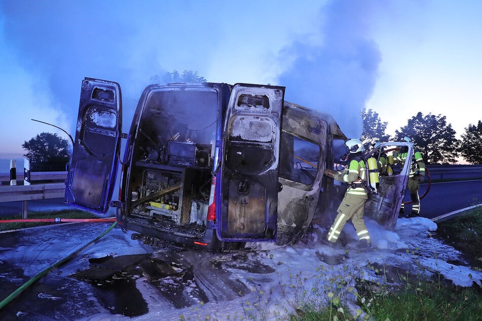 Doch das Handwerker-Auto mitsamt dem Werkzeug war nicht mehr zu retten.
