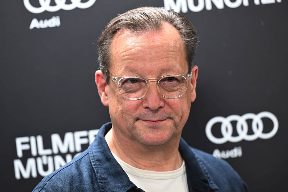 Schauspieler Matthias Brandt (64) empfindet das Plakatmotiv als einen Affront gegen seinen Vater.