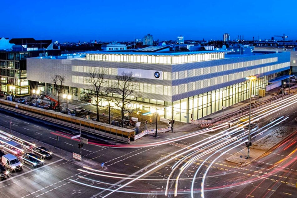 Berliner BMW-Händler verkauft gerade Gebrauchtwagen super günstig