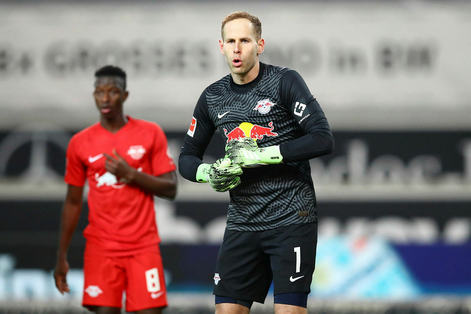 Nicht auf Weidenfellers Liste möglicher Nachfolger für Roman Bürki (30) und Marwin Hitz (33) steht RB Leipzigs Rückhalt Peter Gulacsi (30).
