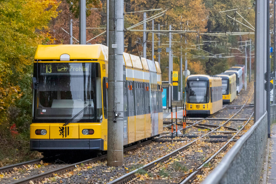 Die Straßenbahnen mussten in Dresden den Betrieb einstellen.