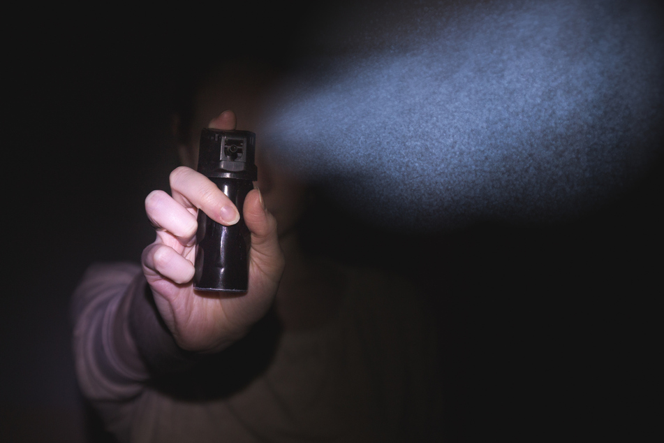 Statt Bezahlung gab es nur eine Ladung Pfefferspray. (Symbolbild)