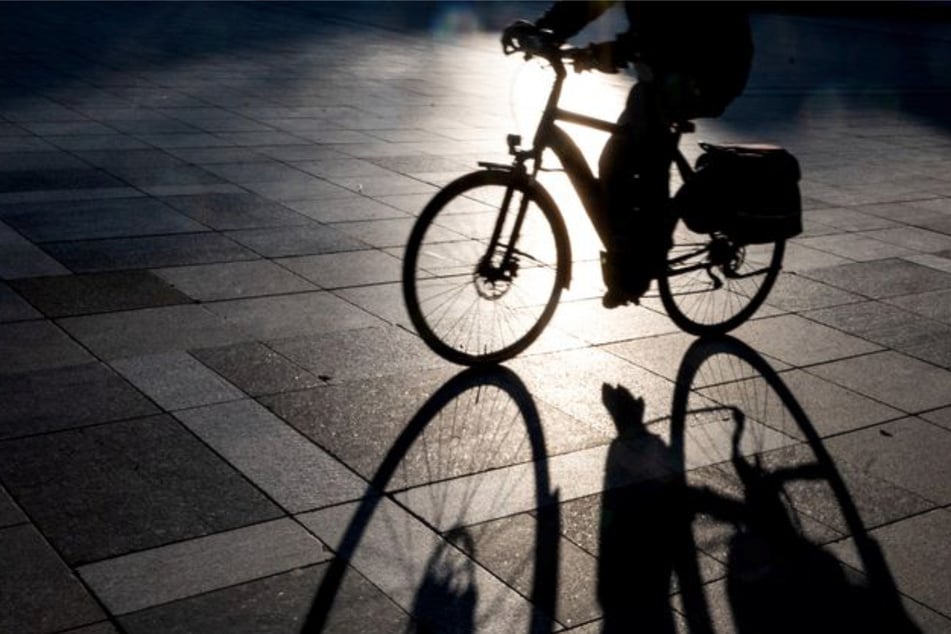 Der Radfahrer (62) wurde von der Polizei festgestellt. (Symbolfoto)