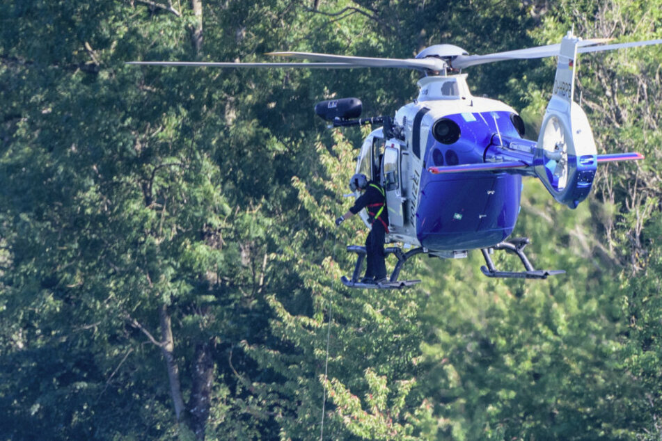Bei der Suche nach der vermissten Frau in Füssen in Bayern werden auch Hubschrauber eingesetzt. (Symbolbild)
