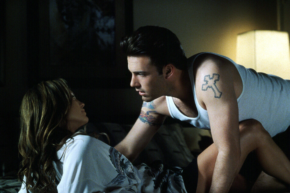 Jennifer Lopez and Ben Affleck in the movie Gigli.