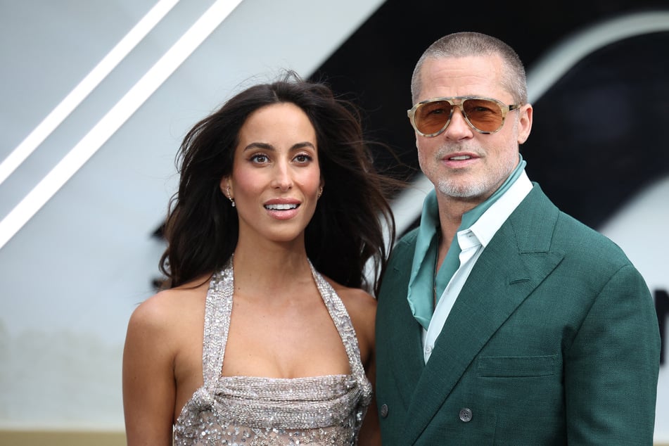 Sie machen ihre Liebe offiziell: Premiere für Brad Pitt und seine 29 Jahre jüngere Freundin