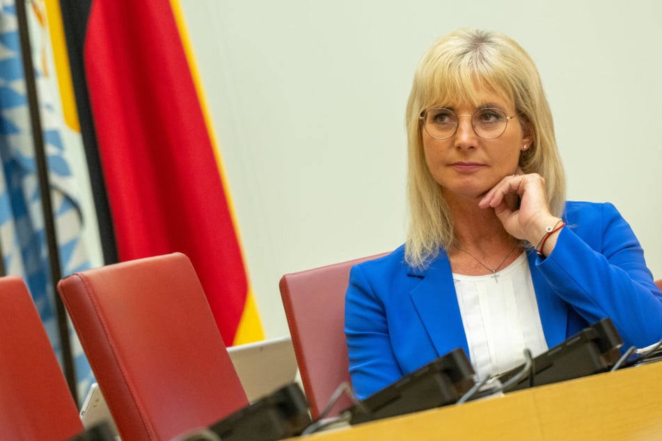 CSU-Ministerin Scharf fordert 12-Stunden-Tag für Beschäftigte: "Müssen neue Wege gehen"