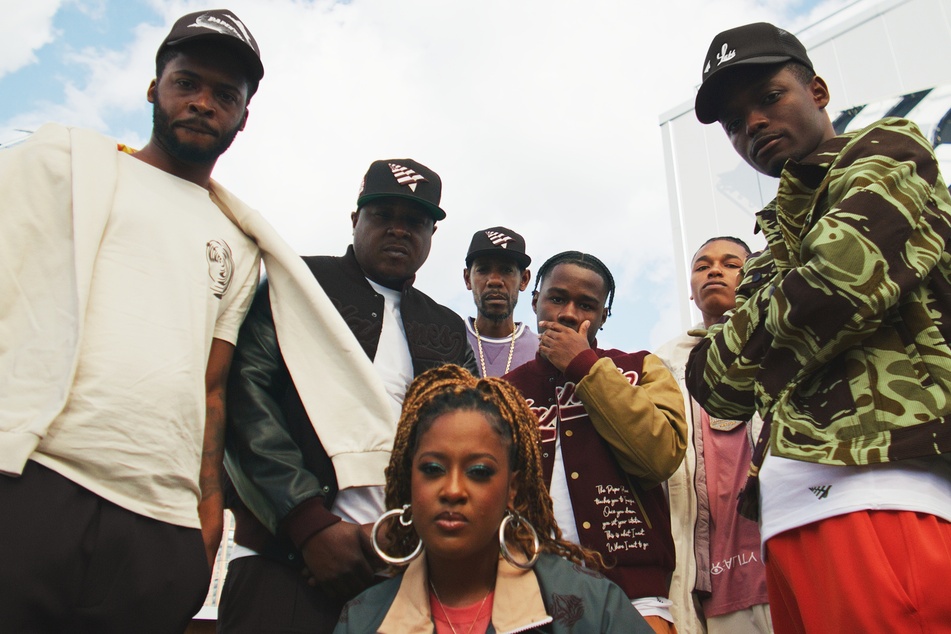 Roc Nation debuted its Set the Bar cypher sessions, which were hosted by Jadakiss and Young Guru.