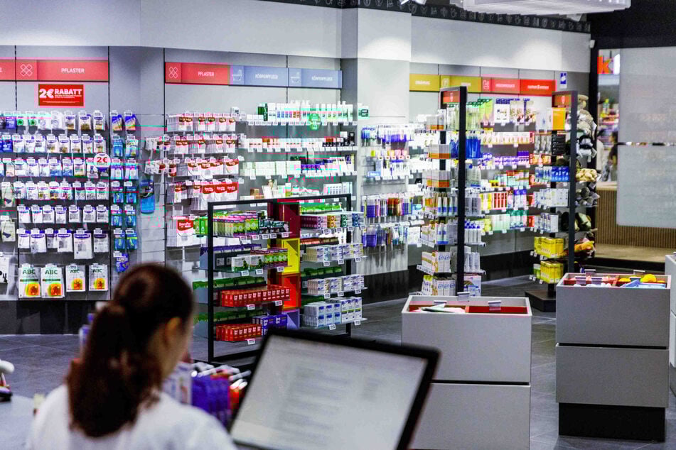 Ab dem 1. Oktober 2025 wird die Nutzung der elektronischen Patientenakte (ePA) in Praxen, Kliniken und Apotheken verpflichtend.