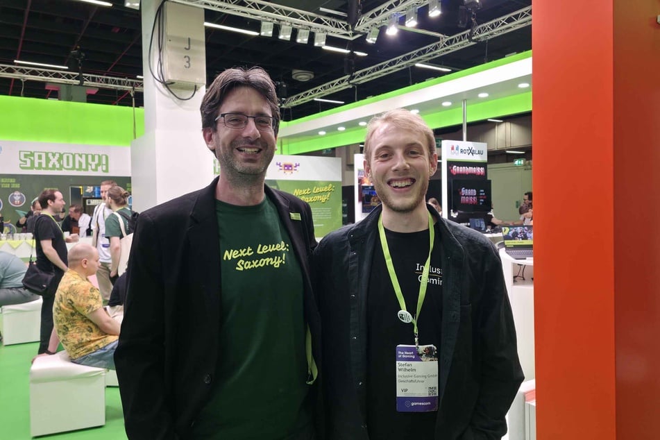Stefan Wilhelm (28, r.) ist Mitgründer und Geschäftsführer des Start-up Inclusive Gaming GmbH. Bei Friedrich Lüder laufen viele Fäden zusammen - er steht dem Branchenverband Games &amp; XR Mitteldeutschland vor.