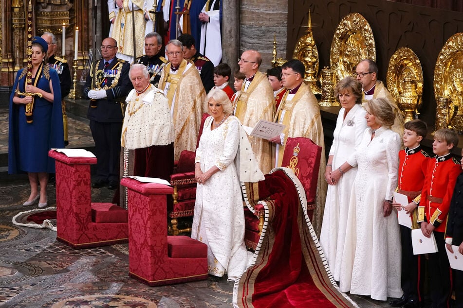 Das Königspaar während des Gottesdienstes in der Westminster Abbey.