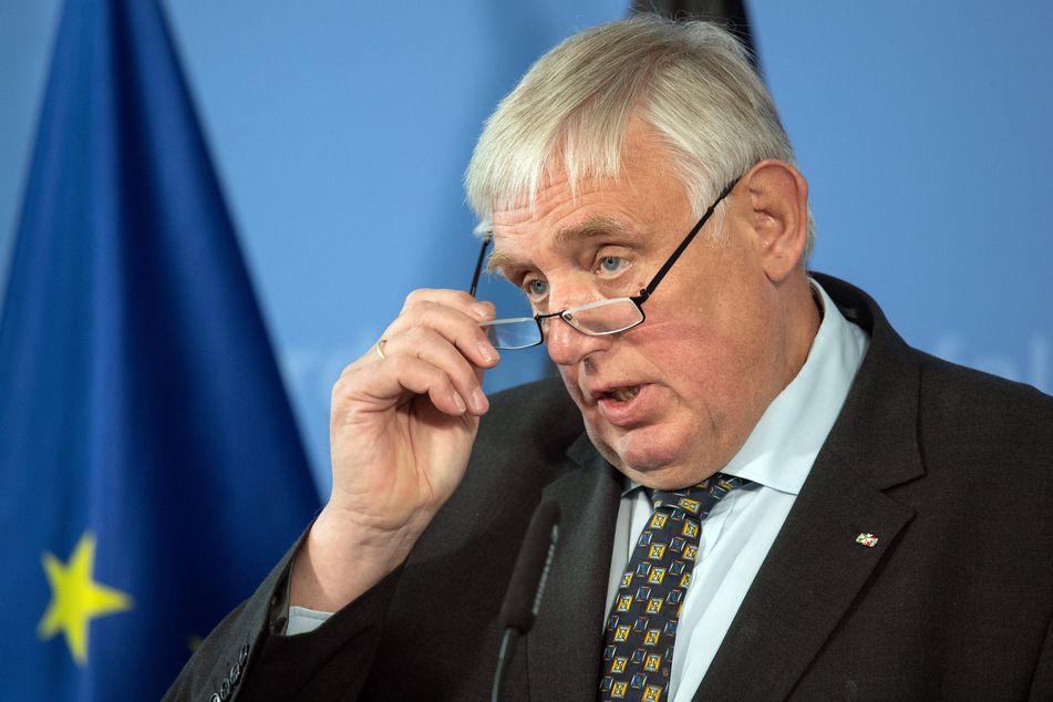 Gesundheitsminister Karl-Josef Laumann (CDU) zeigt in einem Bericht Mängel auf.