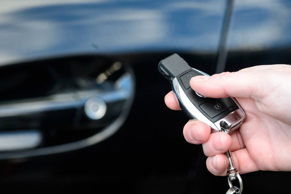 Massive Diebstahlserie von teuren Autos: Täter haben krassen Schlüssel-Trick