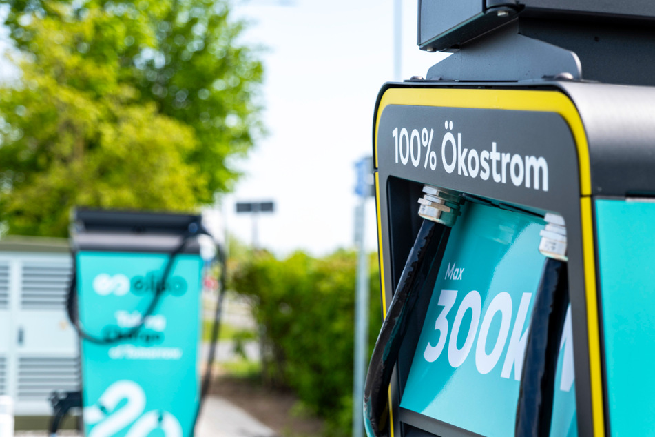 Mit eliso könnt Ihr eine kostenfreie Ultra-Schnellladestation in Betrieb nehmen lassen.