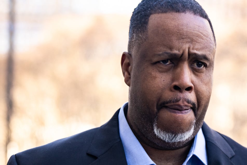 Ex-NBA player Damon Jones to plead guilty in sprawling gambling case