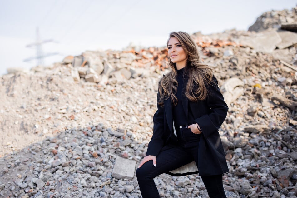 Sophia Thomalla (31) hält zwar Ausschau, weiß aber noch nicht so richtig, wo sie ihren Traummann finden kann.