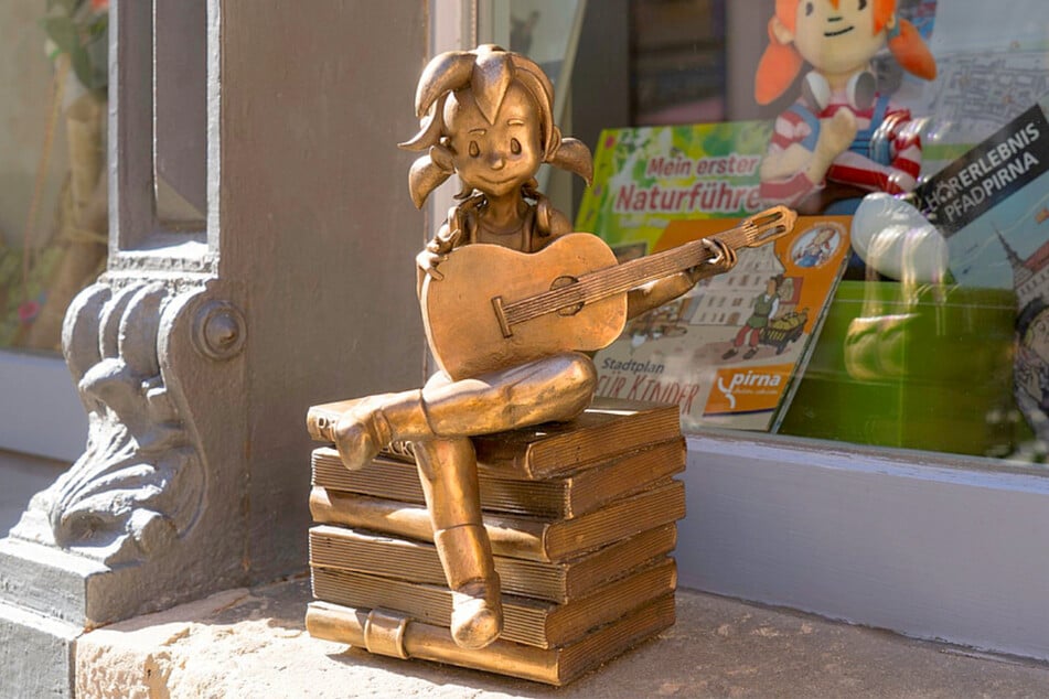 Kultur-Pine an der StadtBibliothek Pirna