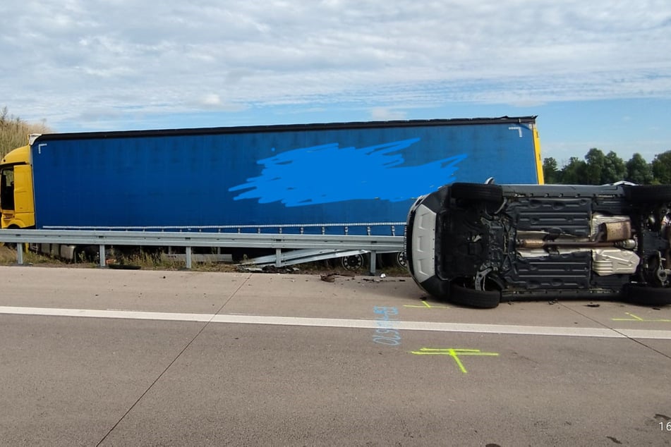 Am Stauende waren mehrere Fahrzeuge ineinander gekracht.