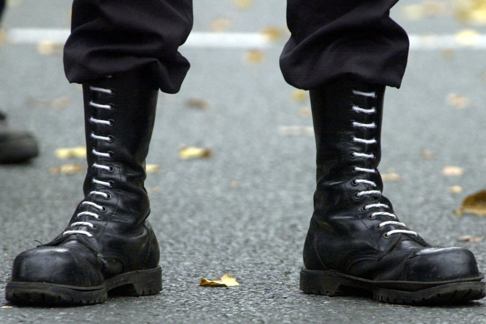 Allein in Bayern sind 16 Feindeslisten von Rechtsextremisten bekannt. (Symbolbild)