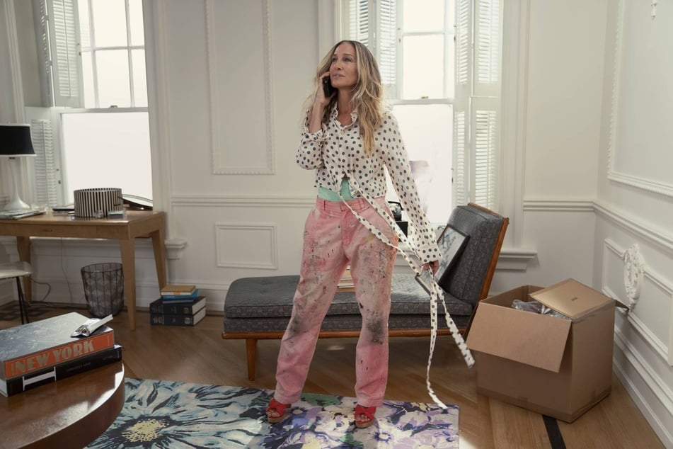 Sarah Jessica Parker responded to fans reactions over Carrie Bradshaw's ending on the And Just Like The series finale.