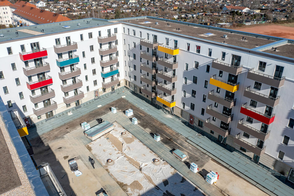 Wohnungssuchende in Ostdeutschland haben teils weniger Auswahl auf großen Immobilienportalen. (Symbolbild)