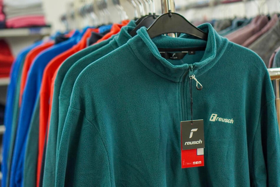 Hier gibt's hochwertige Reusch Fleeceshirts für unter 7 Euro