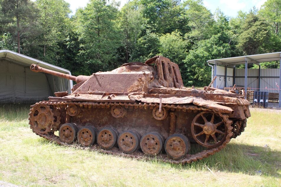 Beim Baggern im Sand ist dieses Sturmgeschütz der Wehrmacht aufgetaucht.