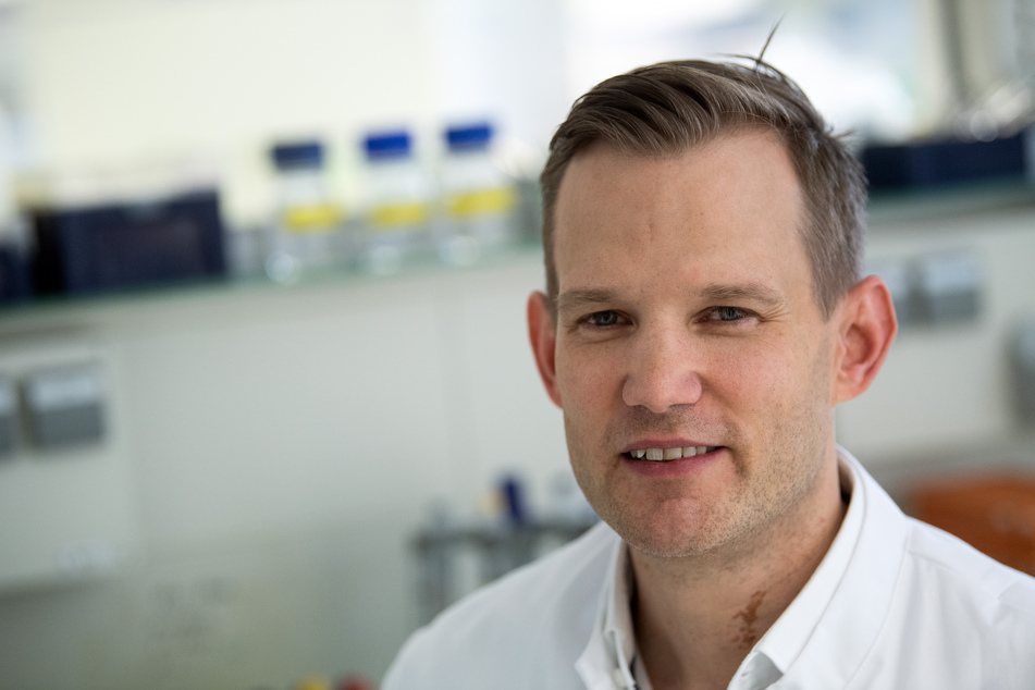 Professor Hendrik Streeck (43), Direktor des Institut für Virologie an der Uniklinik in Bonn.