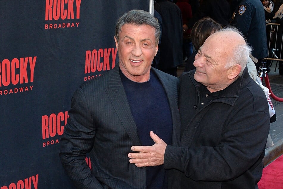 Burt Young (r.), who played Paulie to Sylvester Stallone's Rocky Balboa in the iconic Hollywood movies, has passed away.
