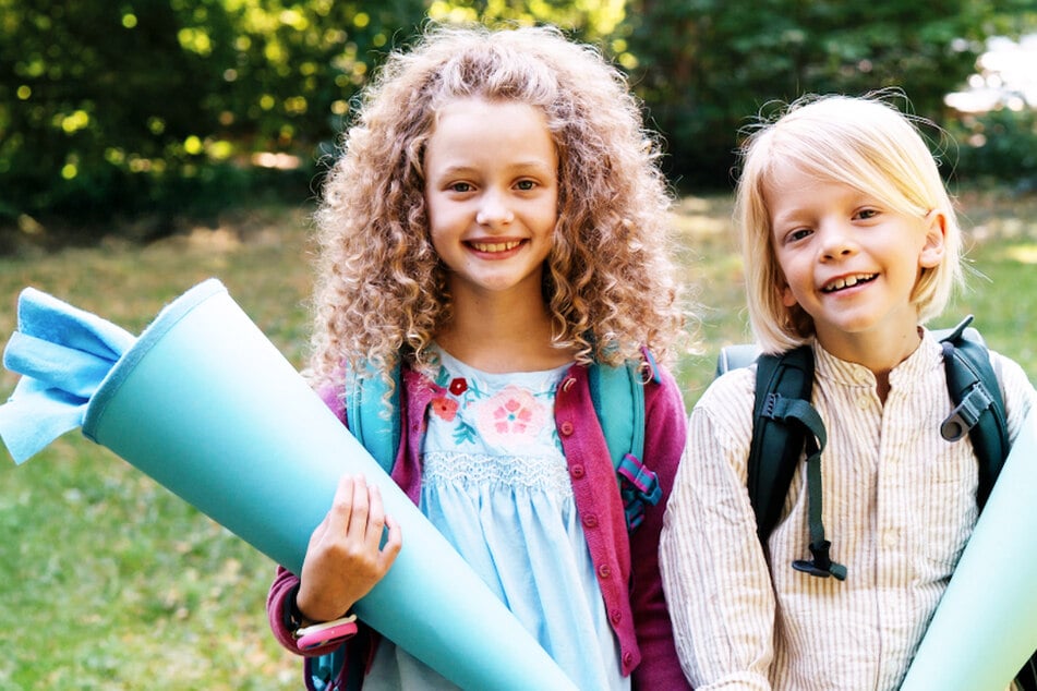 Alle bestens versorgt: Mit den Kids-Smartwatches der Telekom geht's sorglos ins neue Schuljahr.
