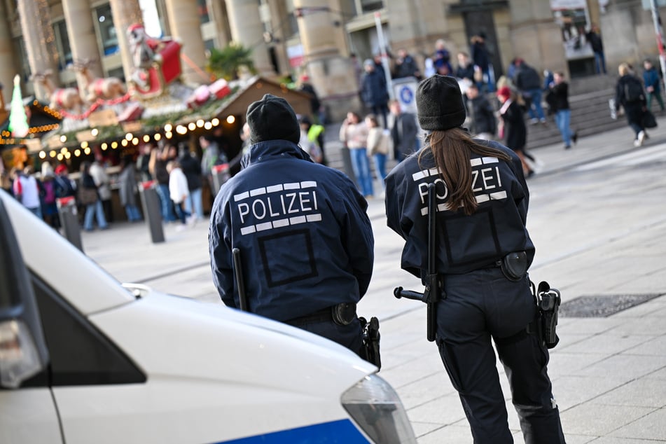 Immer wieder werden Polizisten im Dienst angegriffen. (Symbolbild)