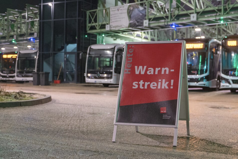 Busfahrer zum Warnstreik aufgerufen: Diese Linien fahren trotzdem
