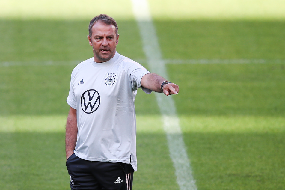 Hansi Flick (56) ist seit 1. August 2021 der Trainer der deutschen Fußballnationalmannschaft.