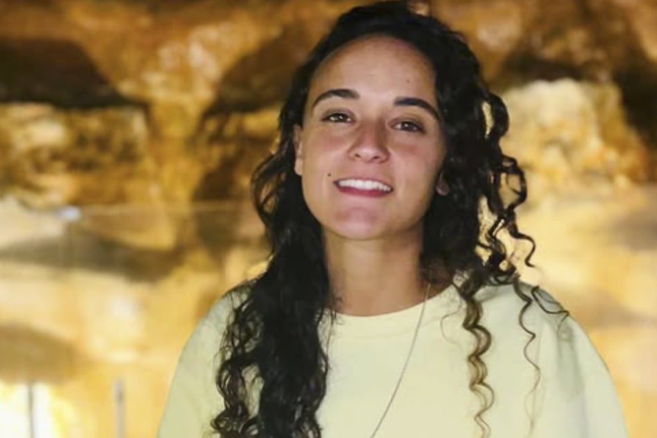 Emily Damari (28) war am 7. Oktober 2023 von bewaffneten Kämpfern der Hamas in ihrer Wohnung überfallen und verschleppt worden.