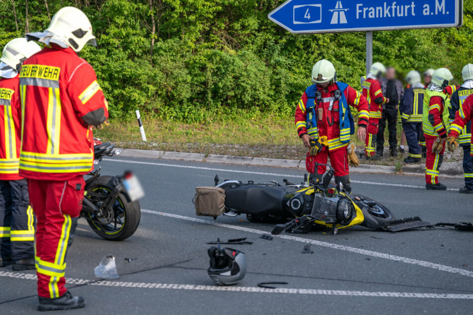 Der Biker wurde in eine Klinik gebracht.