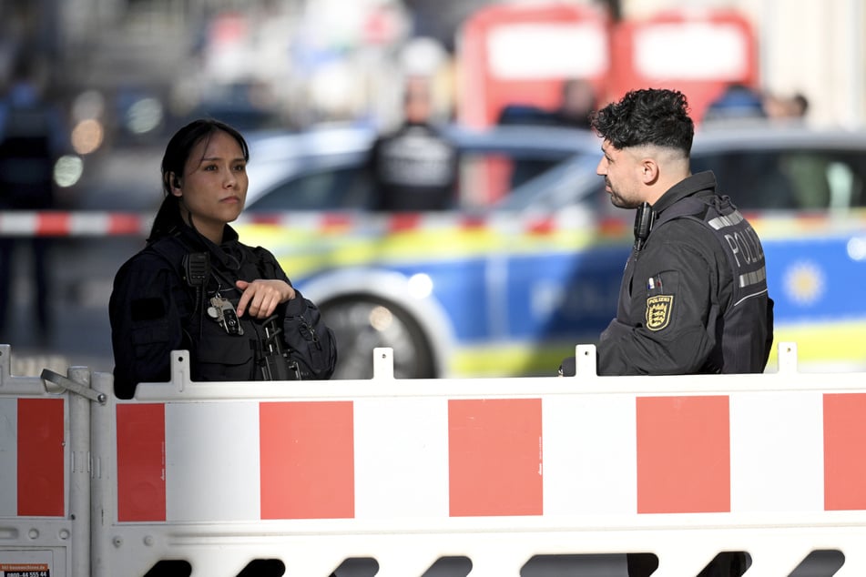 Die Polizei sperrte die Innenstadt weiträumig ab.