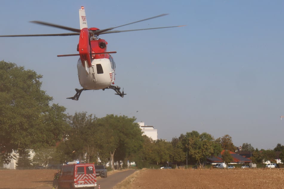 Ein Rettungshubschrauber brachte den Verletzten in ein Krankenhaus.