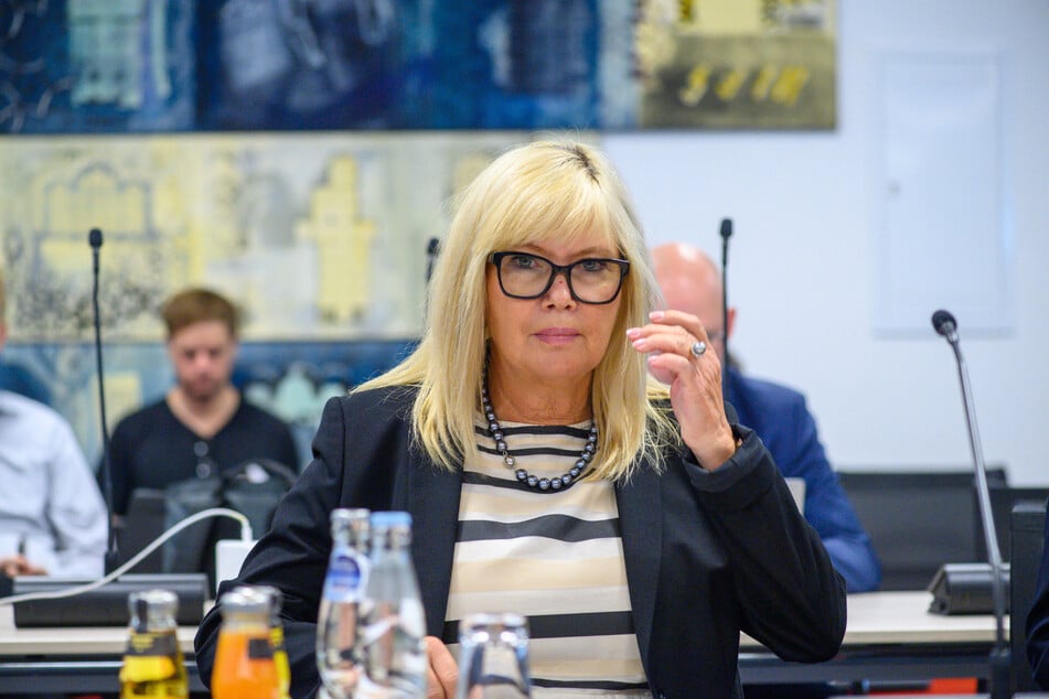 Simone Borris (62, parteilos) verteidigt sich gegen die Anschuldigungen. (Archivbild)