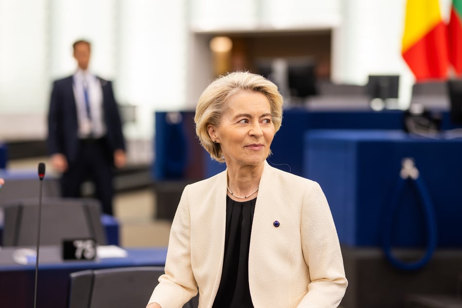 EU-Kommissionspräsidentin Ursula von der Leyen (66, CDU) ist für eine Strecke von rund 190 Kilometern in den Flieger gestiegen. (Archivbild)