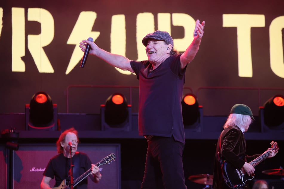 Die Gruppe um Sänger Brian Johnson (76) war zuletzt 2015 in Dresden.