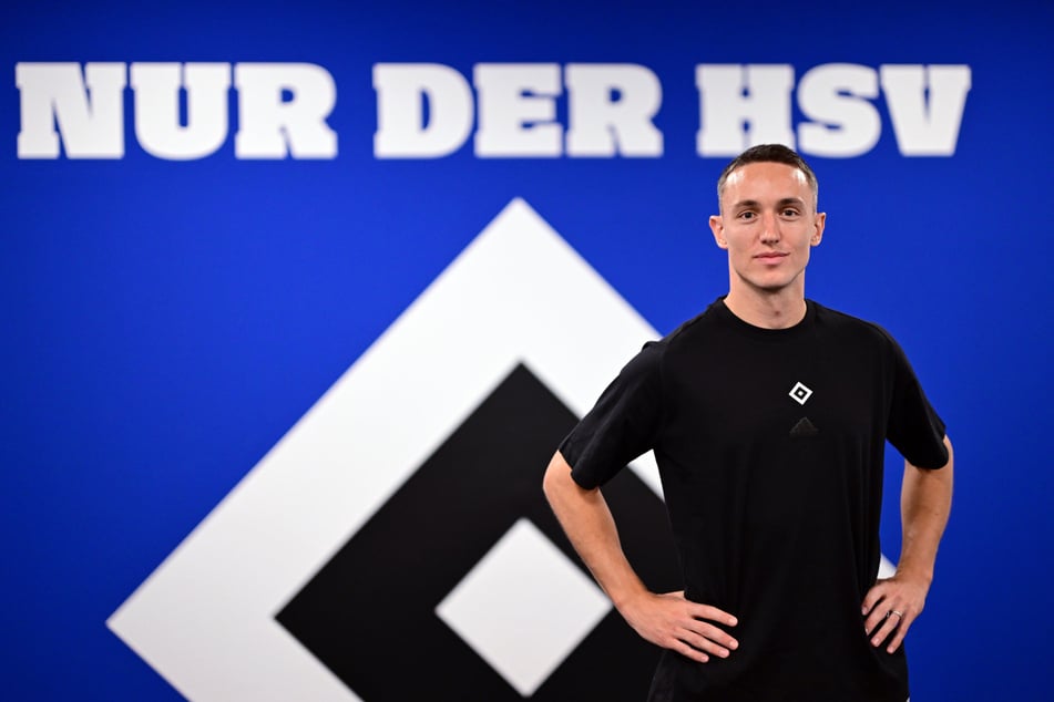 Silvan Hefti (26) ist der neue Rechtsverteidiger des HSV. Der Schweizer kommt aus Genua nach Hamburg.