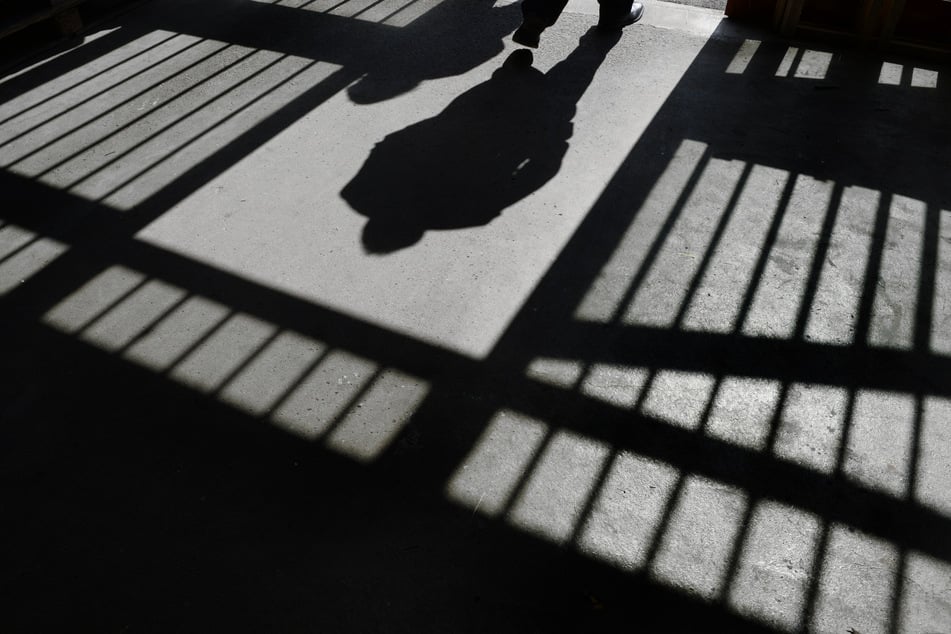 Aus Asservatenkammer geklaut: Ex-Polizeiangestellte muss ins Gefängnis